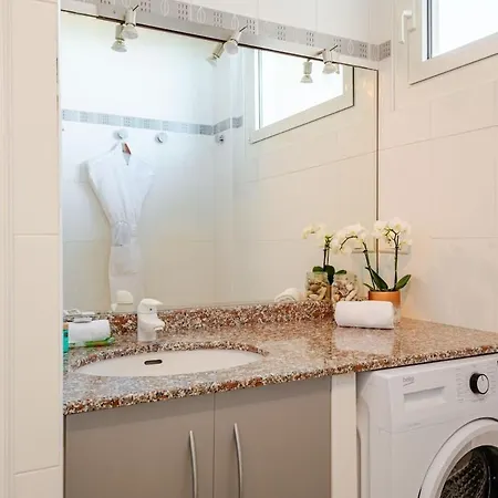Apartment Sunny Duplex Close To Croisette, Free Parking *