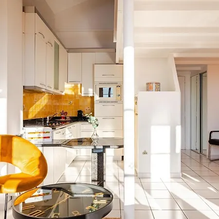Sunny Duplex Close To Croisette, Free Parking Appartamento Cannes